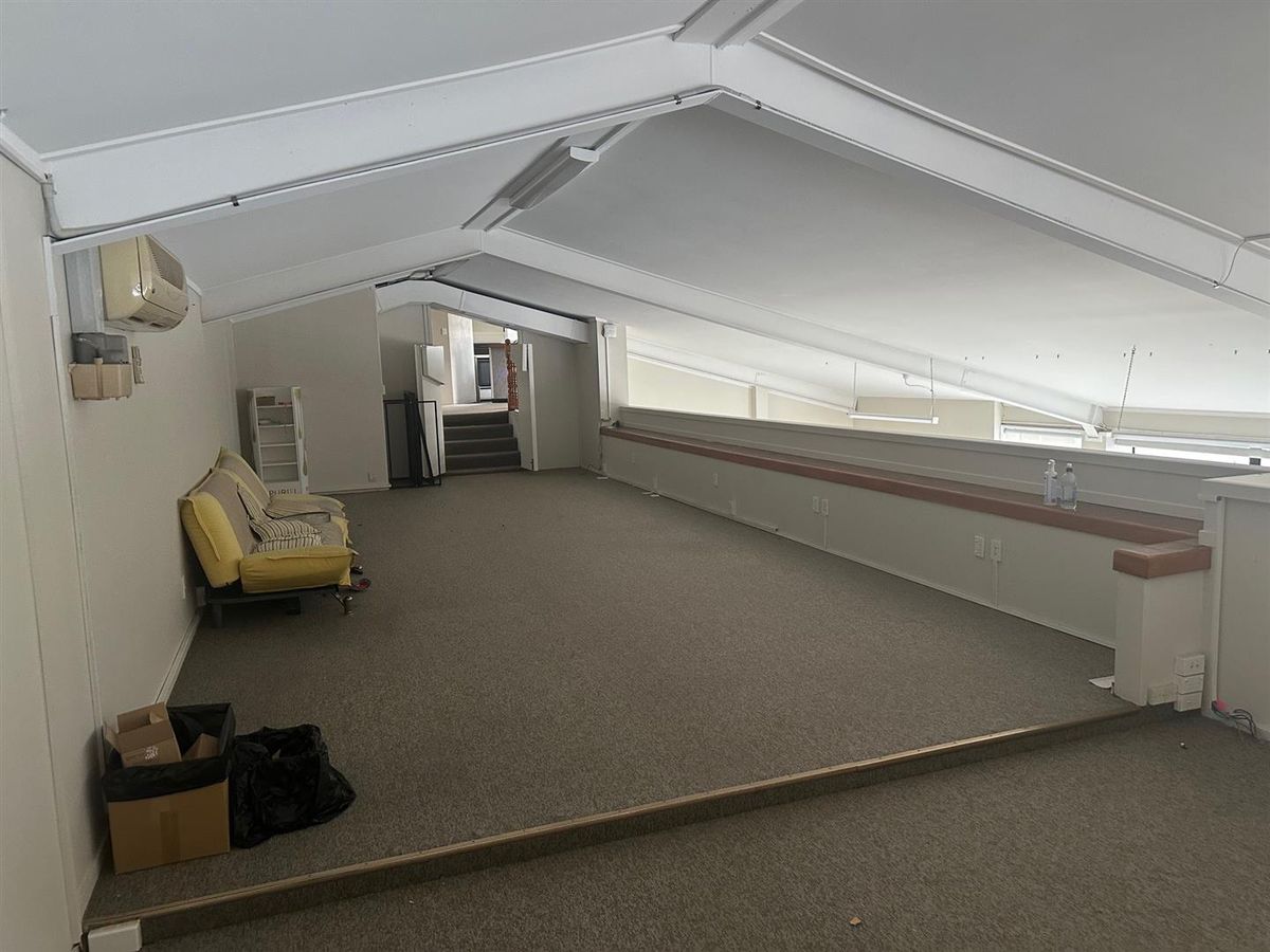 Prime Corner Position in Royal Oak - Widok 4