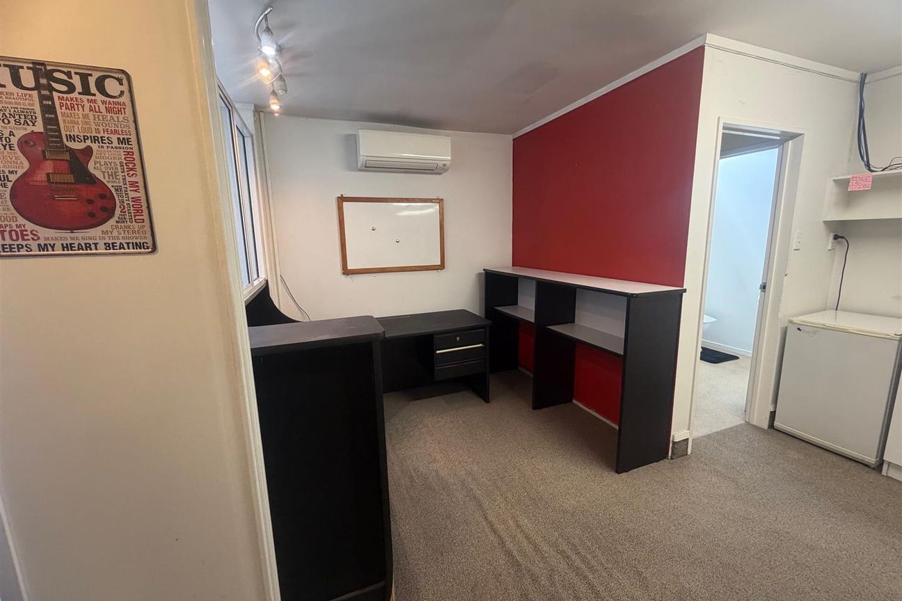 Rear Unit to a Prime Royal Oak Premise - Ansicht 5