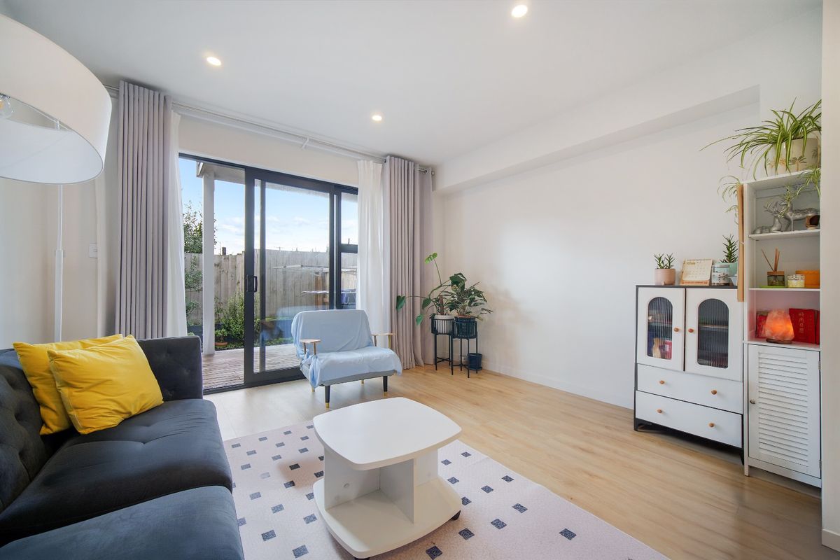 Modern, Low-Maintenance Living in Sought-After Te Atatū Peninsula - Ansicht 3