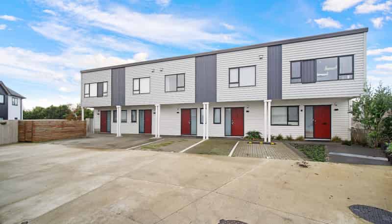 D/12 Shamrock Lane, Te Atatu Peninsula