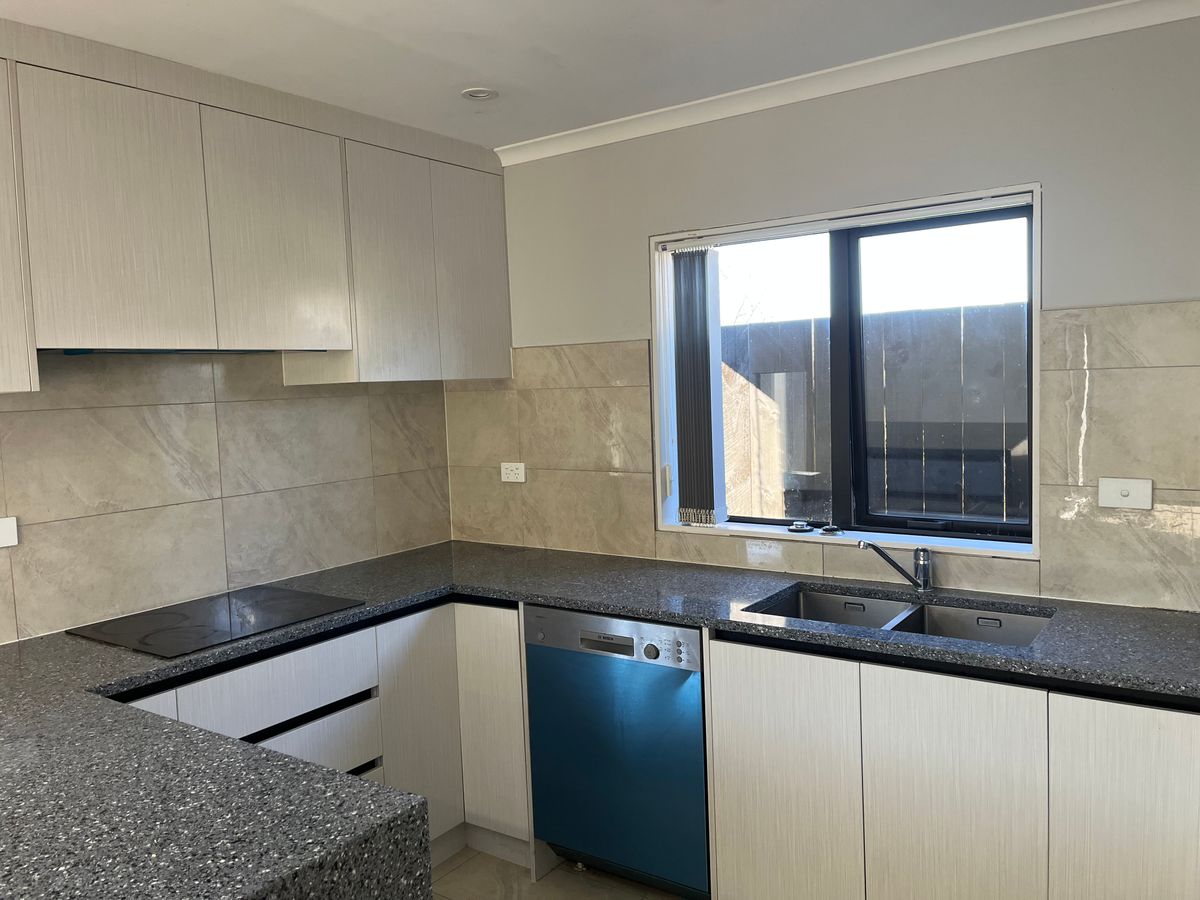 Mangere East, 4-bedrooms, 3-bathroom townhouse - Ansicht 5