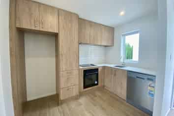 4/160  Hills Road, Edgeware
