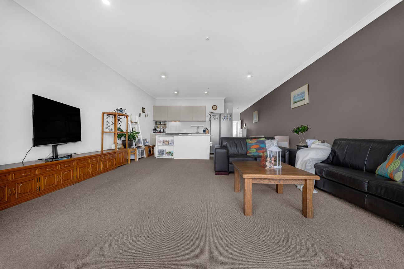 Affordable Apartment in Flat Bush $479,000 - Vista 6