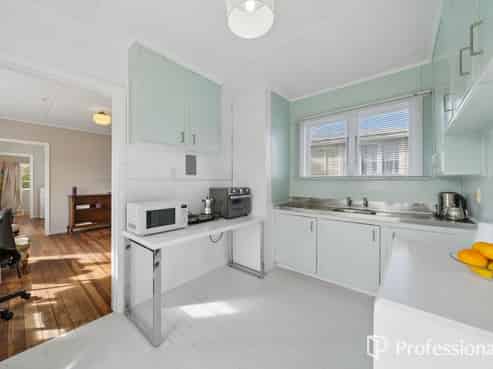 67 Tasman Road, Otaki Beach