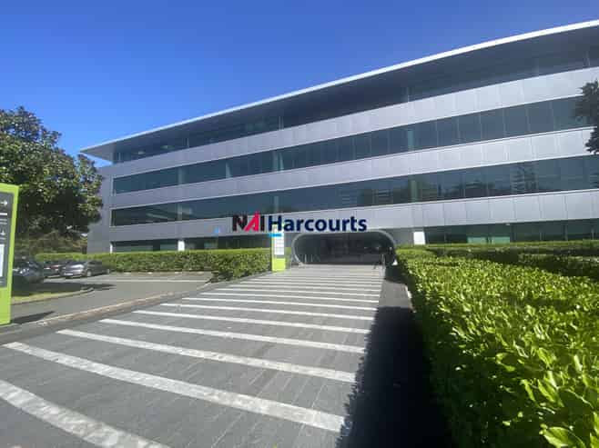 North Shore Office For Lease - Smales Farm