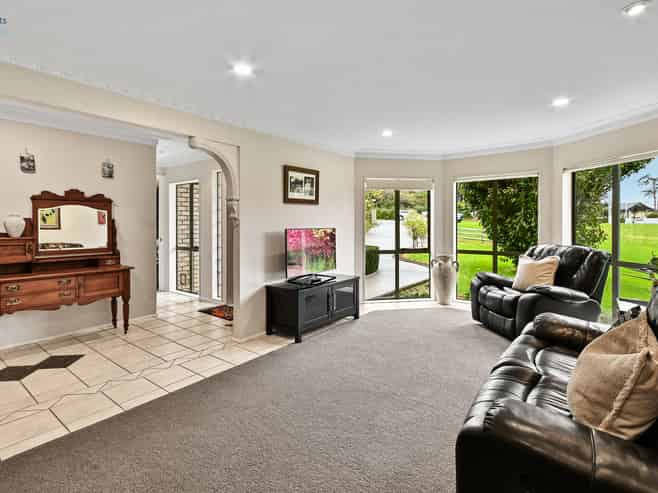 114 Colombo Road, Waiuku