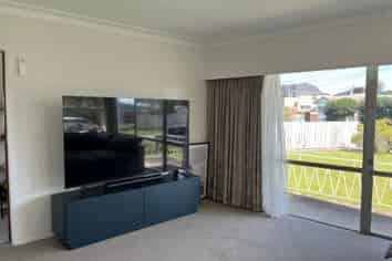 17 Spring Street, Papatoetoe
