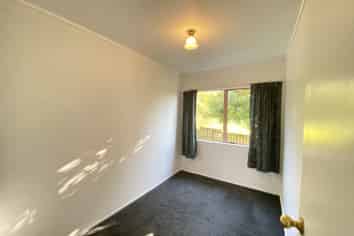 2/17 Glass Rd, Mount Roskill