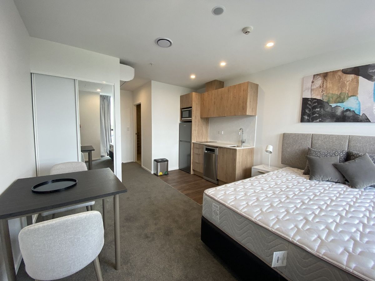 FULLY FURNISHED STUDIO APARTMENT IN ELLERSLIE - Widok 2