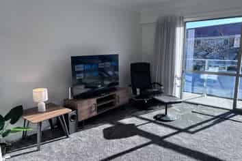 4/345 Dee Street, Avenal