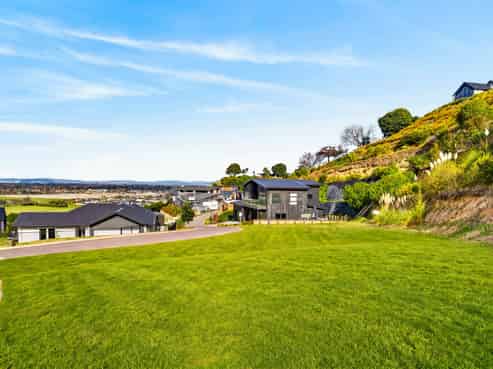 95 Oak Road, Poraiti