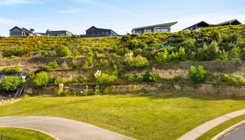 95 Oak Road, Poraiti