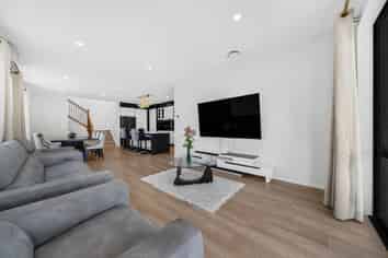 25 Carrygawley Road, Flat Bush