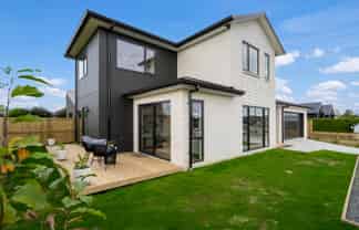 12 Bourke Drive, Cambridge