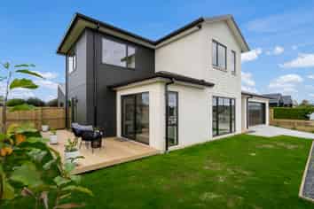 12 Bourke Drive, Cambridge
