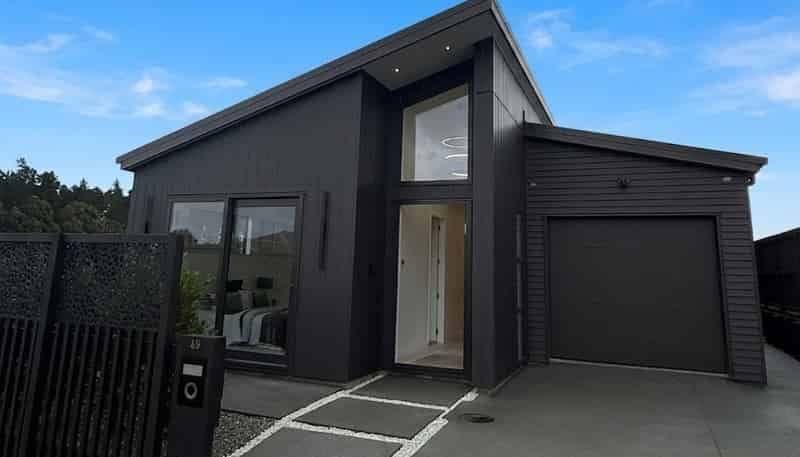 49 Huanui Drive, Orewa