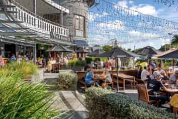 High Visibility Retail Opportunity - The Palms