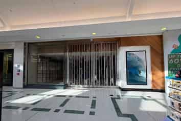 High Visibility Retail Opportunity - The Palms