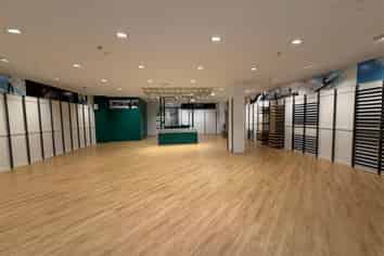 High Visibility Retail Opportunity - The Palms