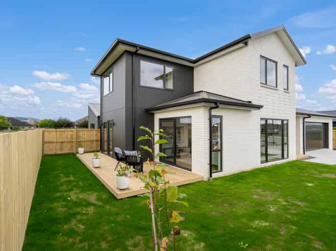 12 Bourke Drive, Cambridge