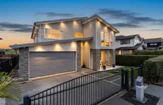 11 Tawatawa Street, Long Bay