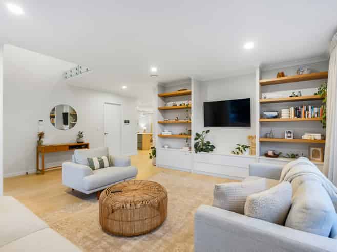 11 Tawatawa Street, Long Bay