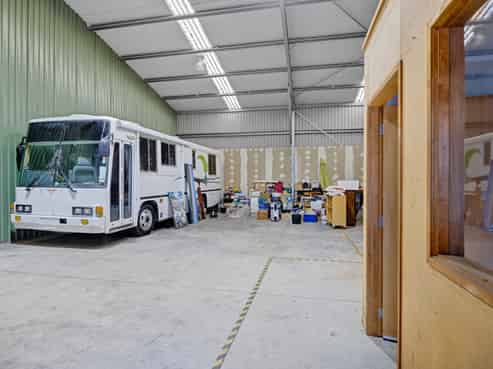 Large commercial workshop Investment
