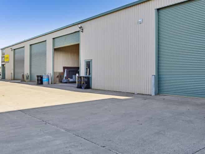 Large commercial workshop Investment