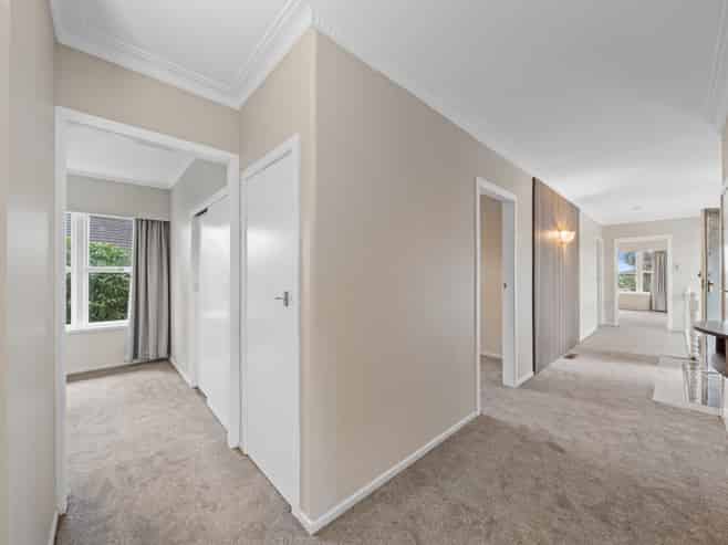 76 Hillsborough Road, Hillsborough