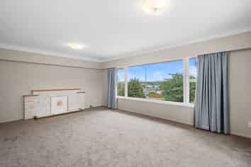 76 Hillsborough Road, Hillsborough