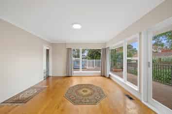 76 Hillsborough Road, Hillsborough