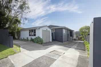 8 Aquarius Avenue, Glen Eden