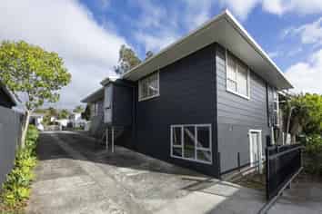 8 Aquarius Avenue, Glen Eden