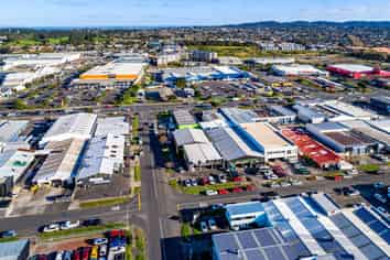 Prominent corner site investment with upside