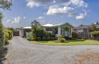 77 MacKenzie Av, Woolston