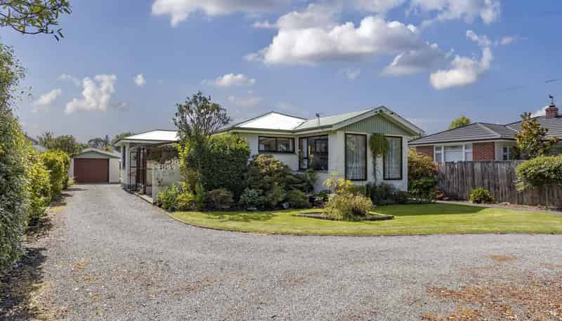 77 MacKenzie Av, Woolston