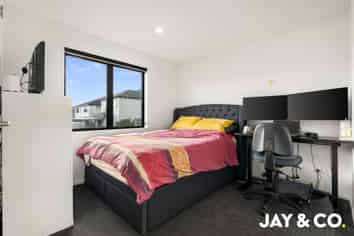 4E Whakatupu Road, Flat Bush