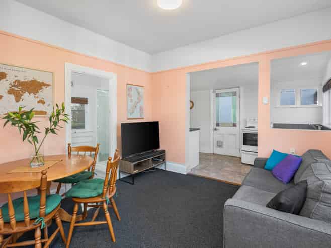 24c Celia Street, Redcliffs