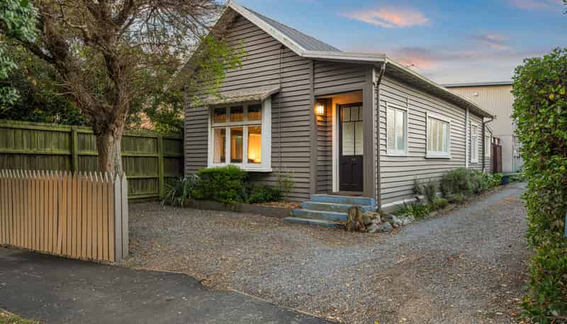 24c Celia Street, Redcliffs