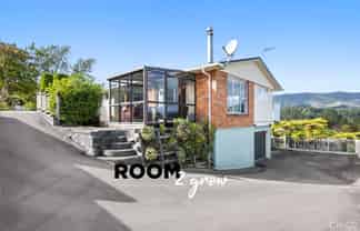 12 Alleyne Court, Brown Owl