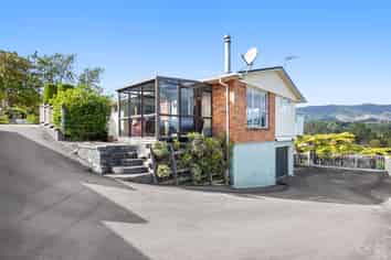 12 Alleyne Court, Brown Owl