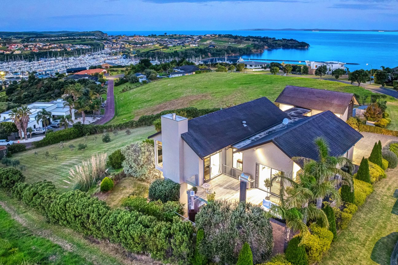 Grand Scale. Unrivalled Views. Absolute Privacy. - Ansicht 2