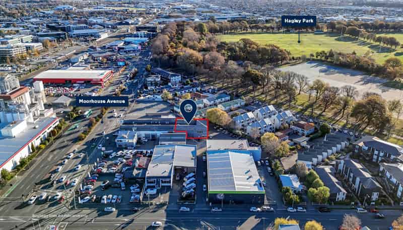 37 Moorhouse Avenue, Addington