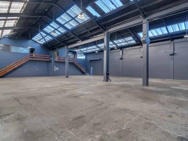 Warehouse with Office on Moorhouse Avenue
