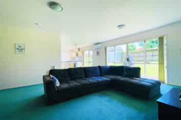 29 Riplington Road, Huntington Park