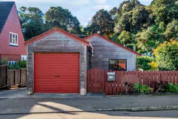 10A Mersey Street, Island Bay