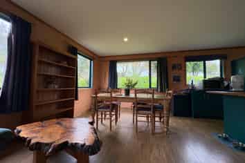 552 Mahurangi East Road, Algies Bay