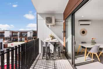 2/13 Paketai Lane, Beachlands