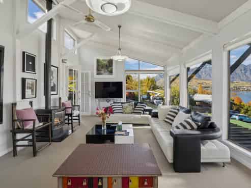 19 Hobart Street, Queenstown