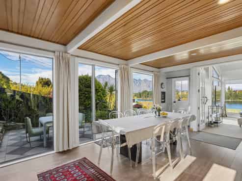 19 Hobart Street, Queenstown